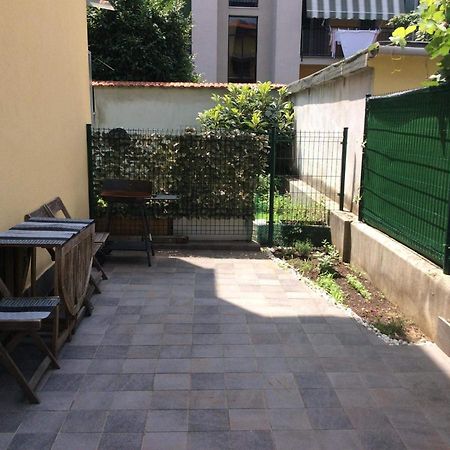Appartamento Piccola Perla โคโลญโญ มอนเซเซ ภายนอก รูปภาพ